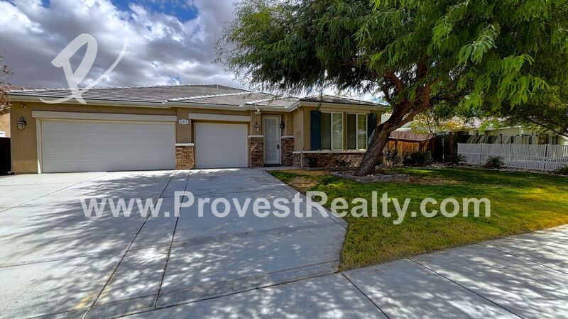 Stunning 3 Bedroom 2 Bathroom Home in Victorville!! property image