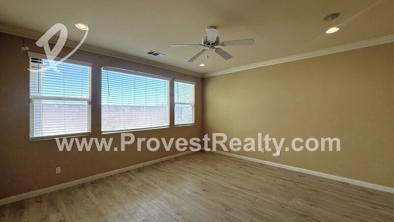 Stunning 3 Bedroom 2 Bathroom Home in Victorville!! property image