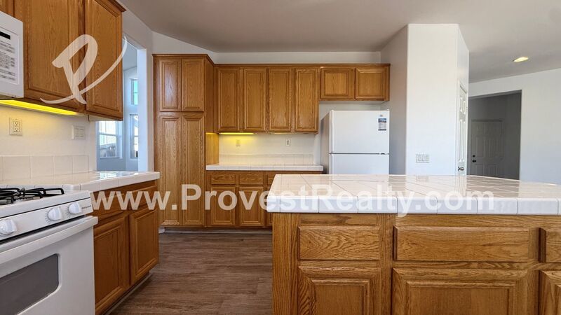 Stunning 4 Bedroom, 4 Bathroom Victorville Home!! property image