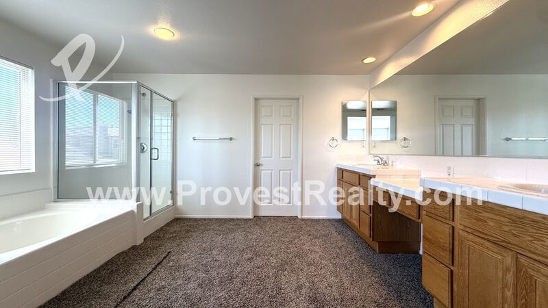 Stunning 4 Bedroom, 4 Bathroom Victorville Home!! property image