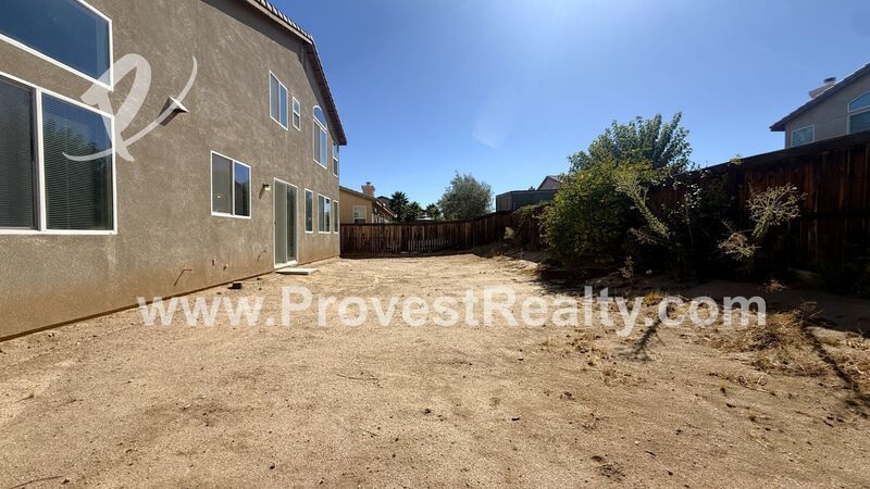Stunning 4 Bedroom, 4 Bathroom Victorville Home!! property image