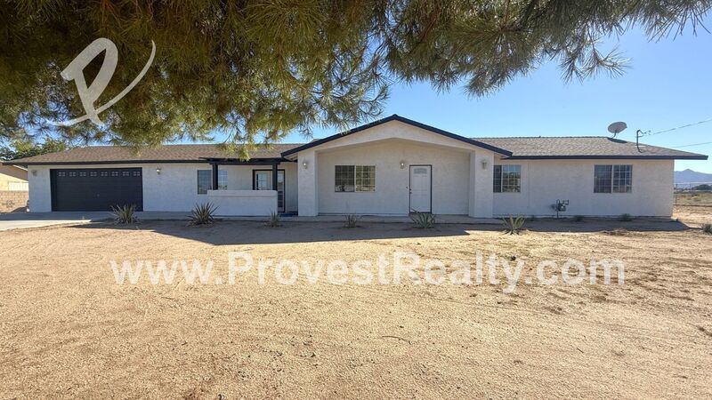 Charming 4 Bedroom, 3 Bathroom Hesperia Home!! property image