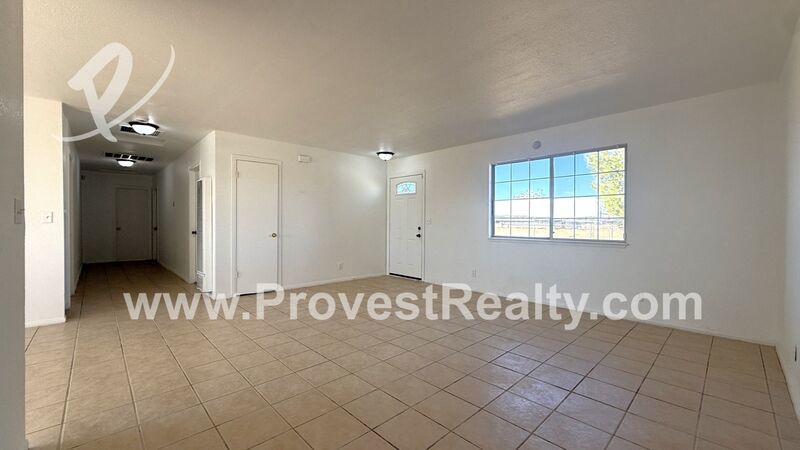 Charming 4 Bedroom, 3 Bathroom Hesperia Home!! property image