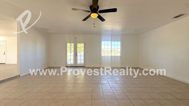 Charming 4 Bedroom, 3 Bathroom Hesperia Home!! property image