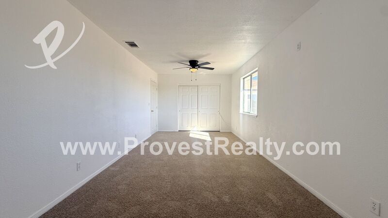 Charming 4 Bedroom, 3 Bathroom Hesperia Home!! property image