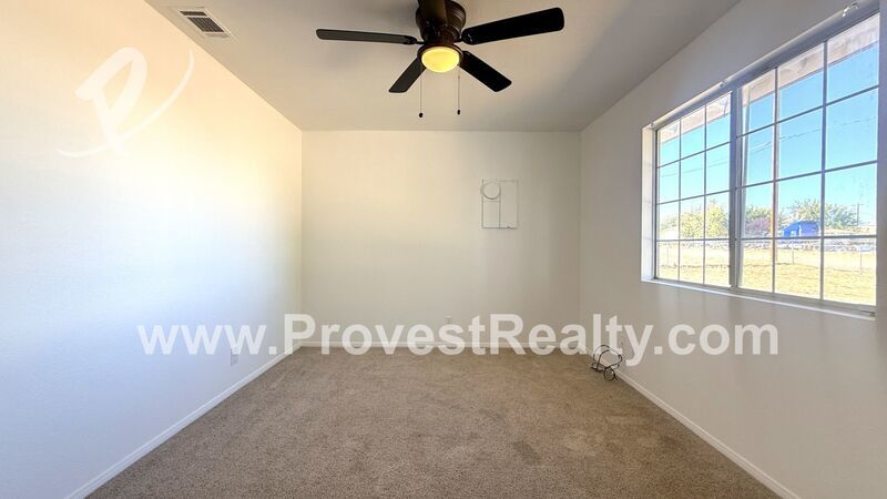 Charming 4 Bedroom, 3 Bathroom Hesperia Home!! property image