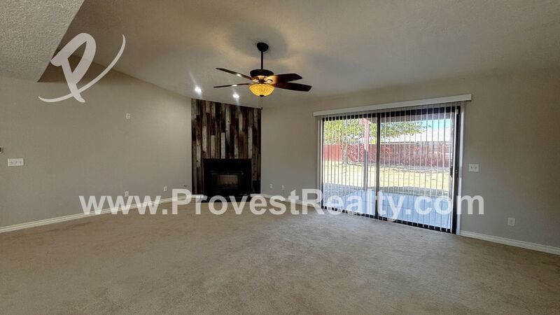 Beautiful 3 Bed, 2 Bath Home in Apple Valley!! property image
