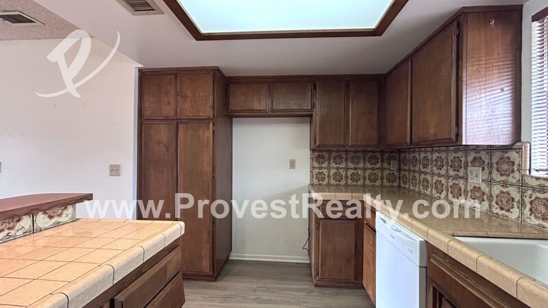 Spacious 2 Bed, 2 Bath Apple Valley Apartment! property image