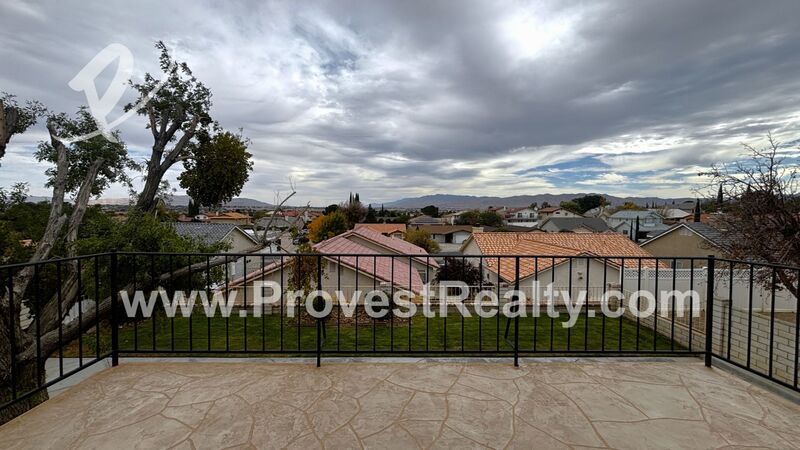 Beautiful 3 Bed, 2.5 Bath Spring Valley Lake Home!!! property image