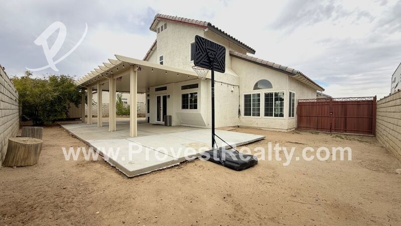 Stunning 4 Bedroom, 3 Bathroom Victorville Home!! property image