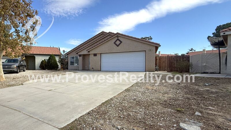 3 Bedroom 2 Bath Adelanto Pool Home!!!!!!! property image