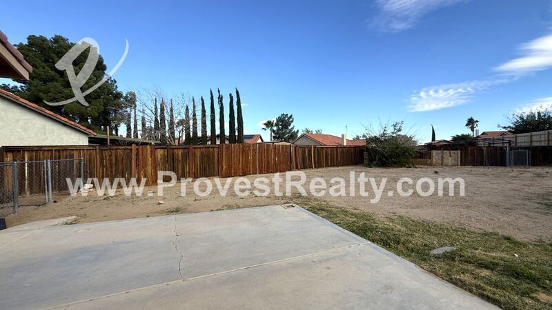 3 Bedroom 2 Bath Adelanto Pool Home!!!!!!! property image
