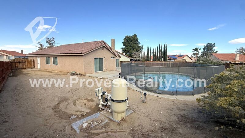 3 Bedroom 2 Bath Adelanto Pool Home!!!!!!! property image