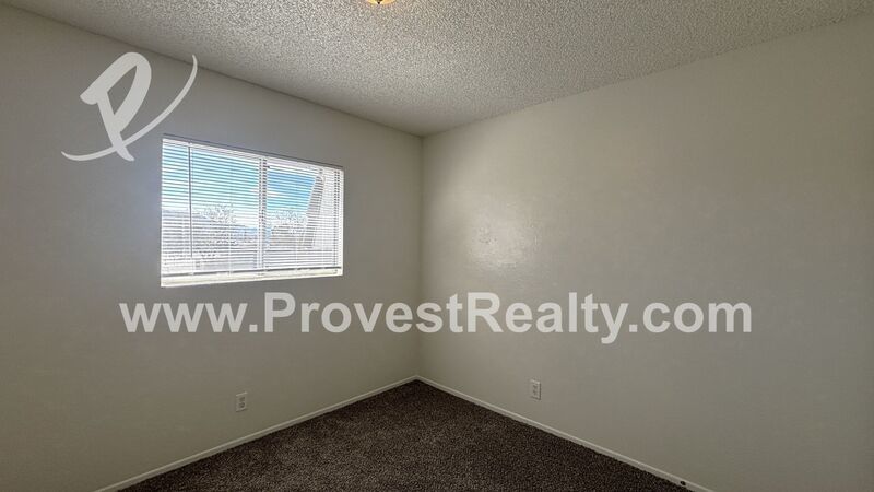 3 Bed, 2 Bath Apple Valley Townhome!! property image