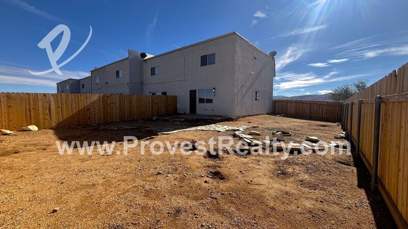 3 Bed, 2 Bath Apple Valley Townhome!! property image
