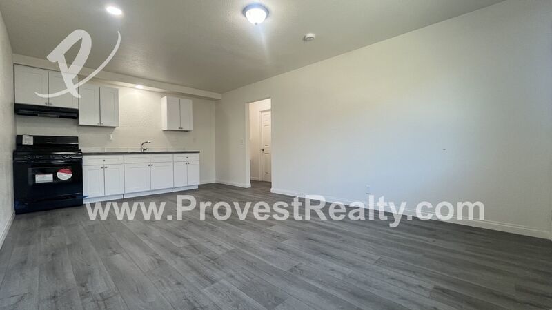Freshly Modernized 1-Bed, 1-Bath Apartment in Adelanto!! property image