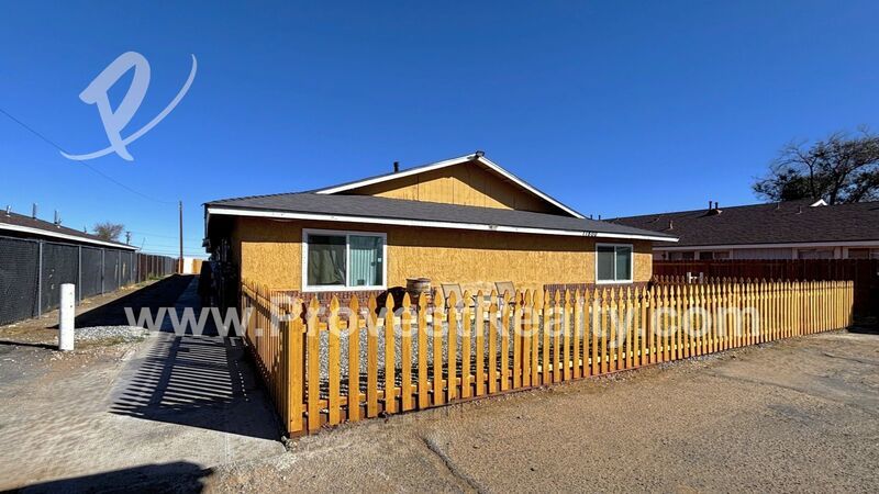 Freshly Modernized 1-Bed, 1-Bath Apartment in Adelanto!! property image