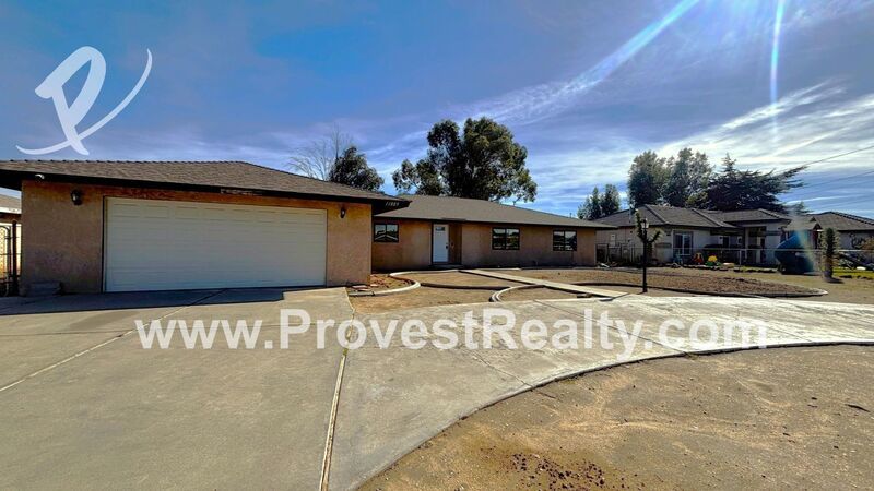 Beautiful 3 Bedroom, 2 Bathroom Hesperia Home!! property image