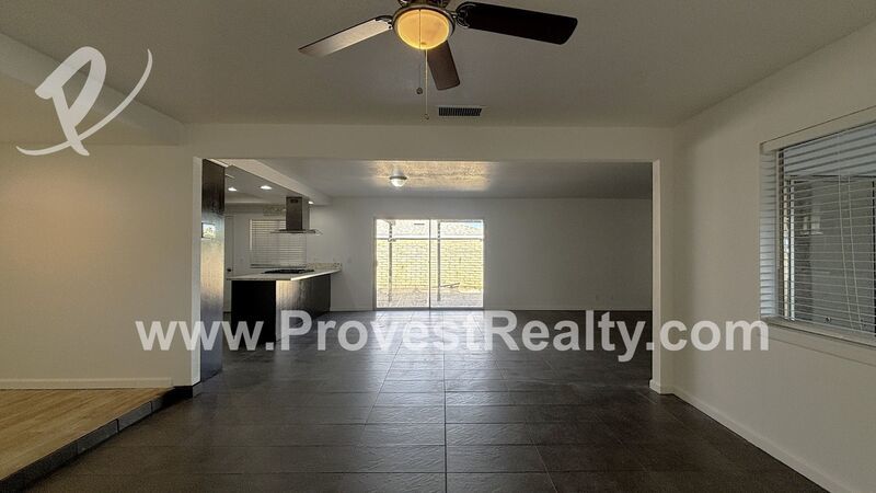Beautiful 3 Bedroom, 2 Bathroom Hesperia Home!! property image