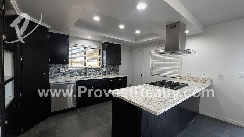 Beautiful 3 Bedroom, 2 Bathroom Hesperia Home!! property image