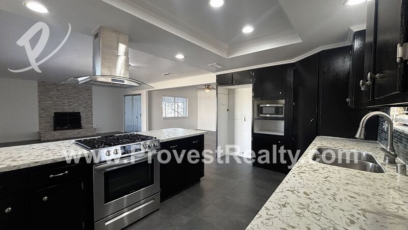 Beautiful 3 Bedroom, 2 Bathroom Hesperia Home!! property image