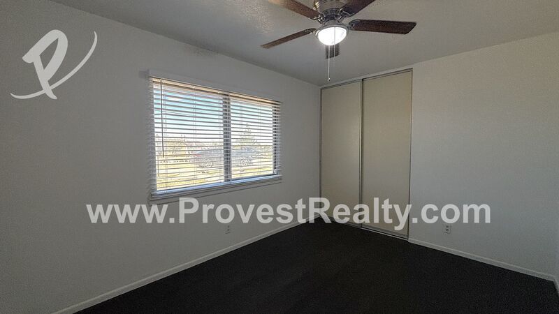 Beautiful 3 Bedroom, 2 Bathroom Hesperia Home!! property image