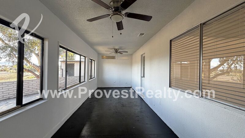 Beautiful 3 Bedroom, 2 Bathroom Hesperia Home!! property image