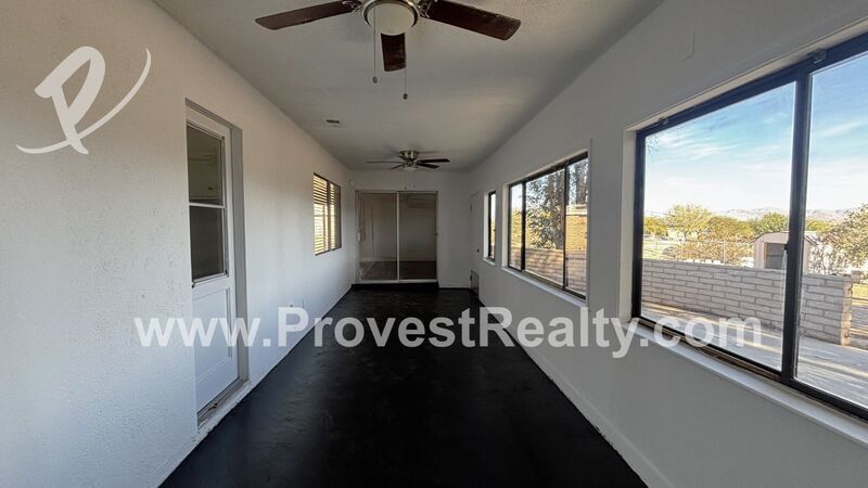 Beautiful 3 Bedroom, 2 Bathroom Hesperia Home!! property image