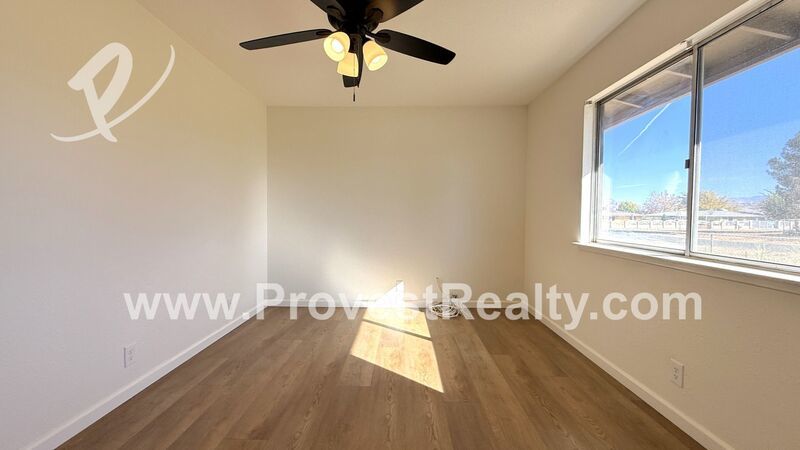 Delightful 3 Bedroom, 2 Bathroom Apple Valley Home!!! property image