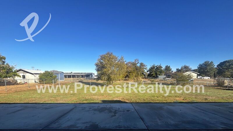 Delightful 3 Bedroom, 2 Bathroom Apple Valley Home!!! property image