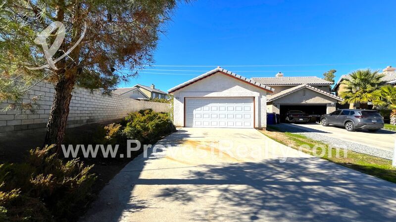 Cute 3 Bedroom, 2 Bathroom Victorville Home!! property image