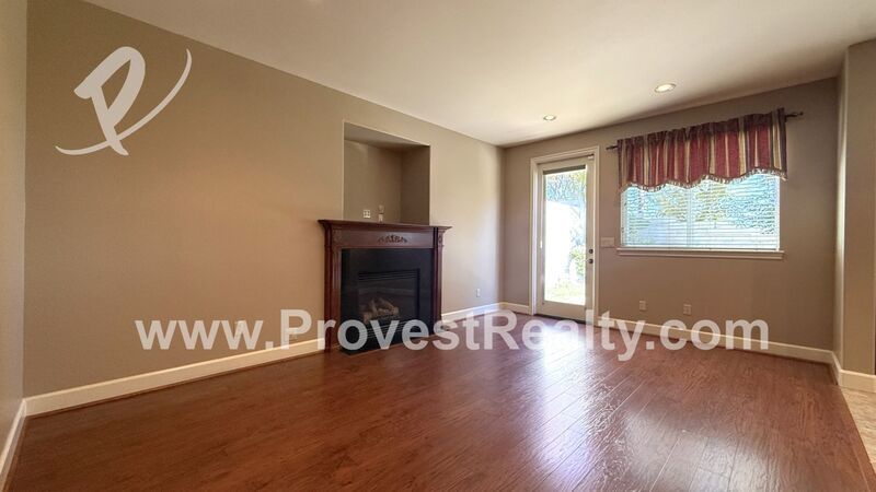 Beautiful 3 Bed, 2.5 Bath Apple Valley Home!!! property image