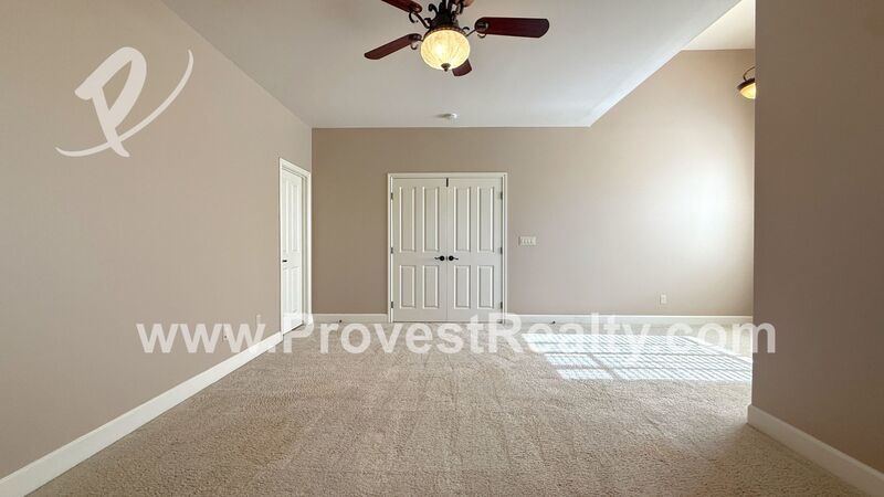 Beautiful 3 Bed, 2.5 Bath Apple Valley Home!!! property image