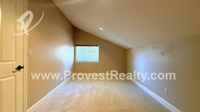 Beautiful 3 Bed, 2.5 Bath Apple Valley Home!!! property image