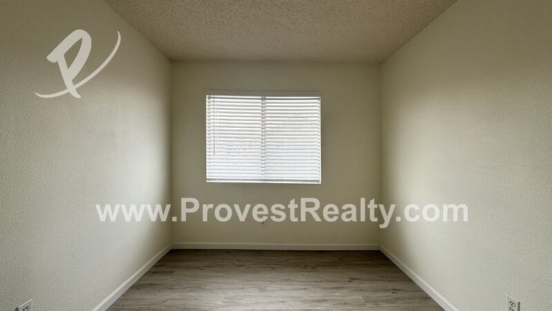 Cute & Cozy 3 Bed, 2.5 Bath 2-story Victorville Home!!! property image