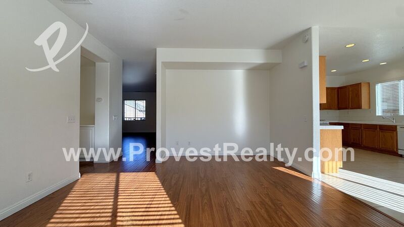 Beautiful 4 Bedroom, 3 Bathroom Oak Hills Home!!! property image