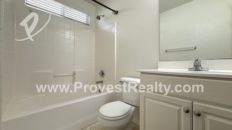 Beautiful 4 Bedroom, 3 Bathroom Oak Hills Home!!! property image