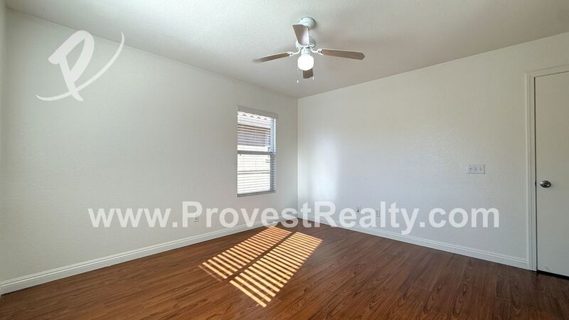 Beautiful 4 Bedroom, 3 Bathroom Oak Hills Home!!! property image