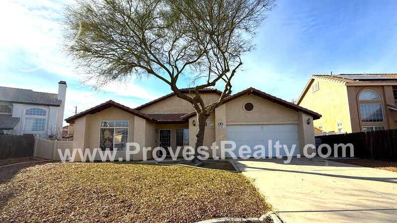 3 Bedroom, 3 Bathroom Hesperia Home w/ Solar & A Bonus Room!!! property image