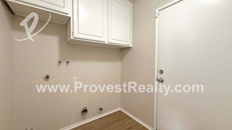 3 Bedroom, 3 Bathroom Hesperia Home w/ Solar & A Bonus Room!!! property image