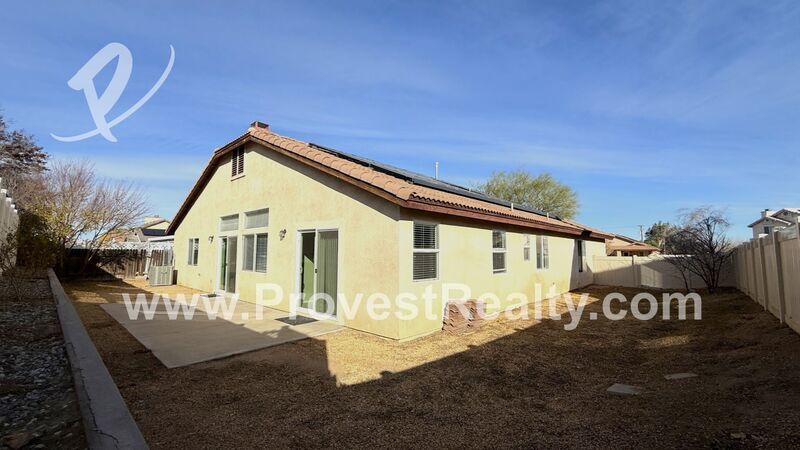 3 Bedroom, 3 Bathroom Hesperia Home w/ Solar & A Bonus Room!!! property image