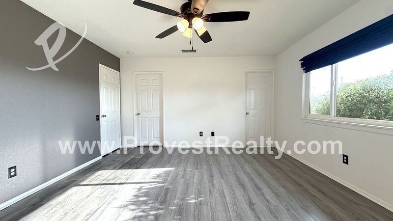 Beautiful 3 Bedroom, 2 Bathroom Apple Valley Pool Home with Solar!! property image