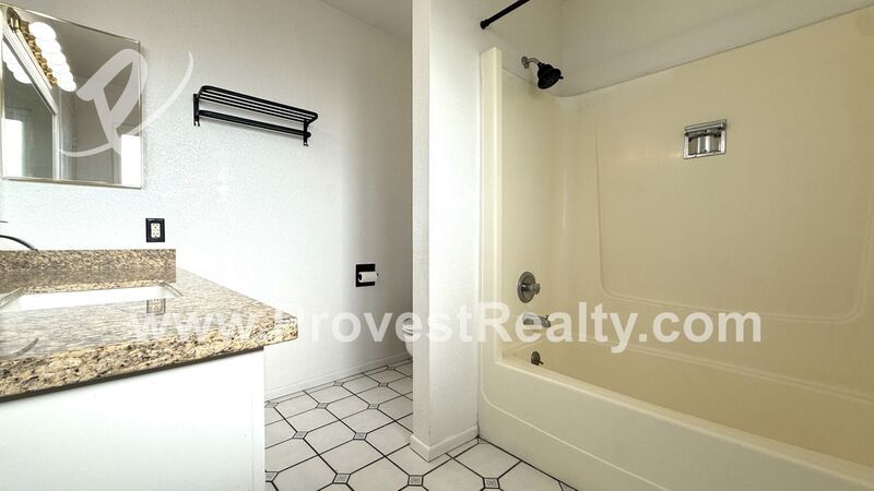 Beautiful 3 Bedroom, 2 Bathroom Apple Valley Pool Home with Solar!! property image