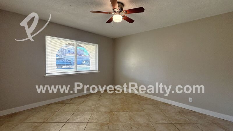 Beautiful 2 Bed, 2 Bath Waterfront Home In Spring Valley Lake!! property image