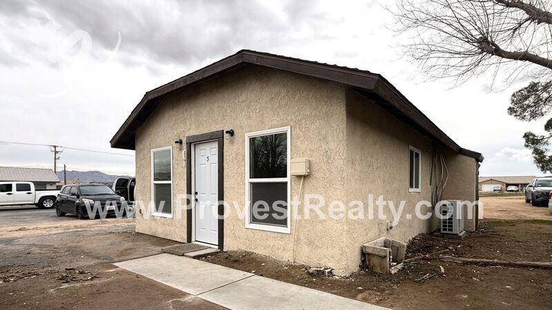 Cozy 2 Bedroom, 2 Bathroom Apple Valley Apartment!! property image
