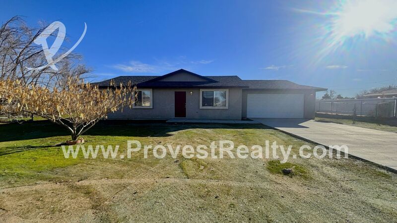 Charming 3 Bedroom, 2 Bathroom Apple Valley Home!! property image