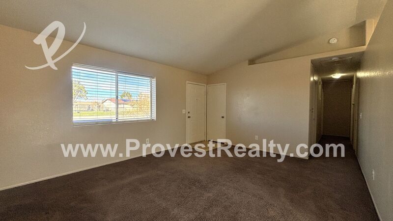 Charming 3 Bedroom, 2 Bathroom Apple Valley Home!! property image