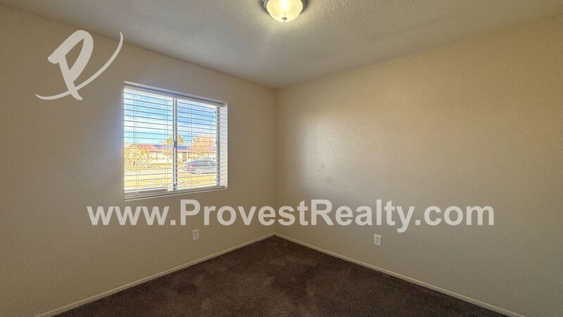 Charming 3 Bedroom, 2 Bathroom Apple Valley Home!! property image