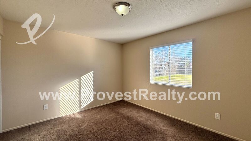 Charming 3 Bedroom, 2 Bathroom Apple Valley Home!! property image