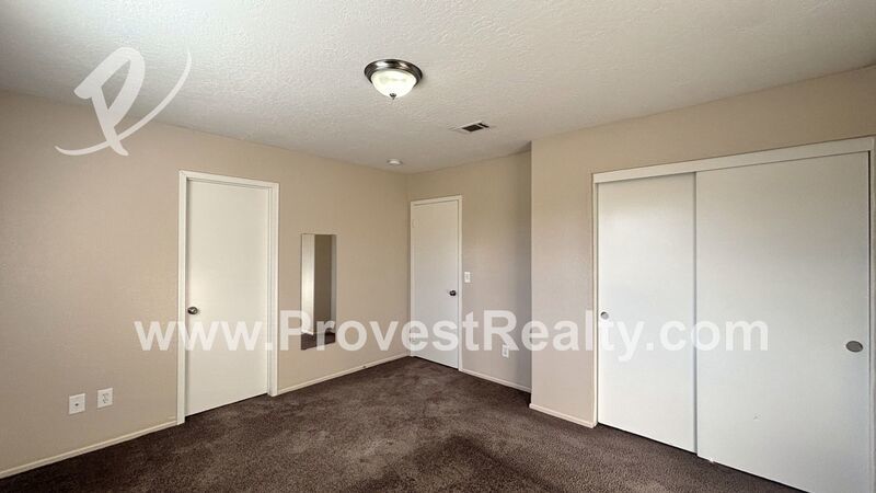 Charming 3 Bedroom, 2 Bathroom Apple Valley Home!! property image